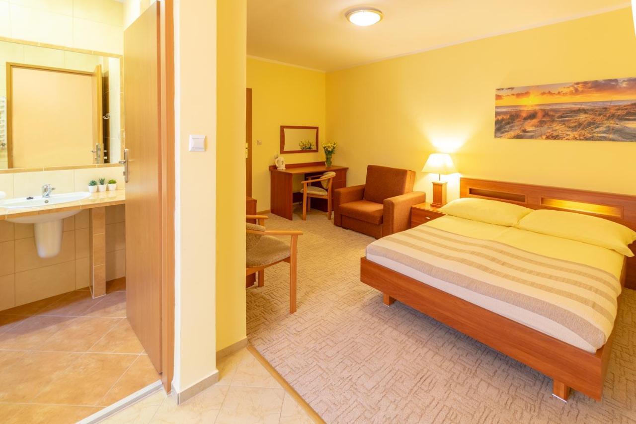 Pensjonat Marynarski - Apartamenty Darlowko Bagian luar foto